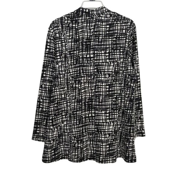 Chico's Criss-Cross Print Tunic Top Size Large /2 Black White Pima Cotton V-Neck - Picture 5 of 7